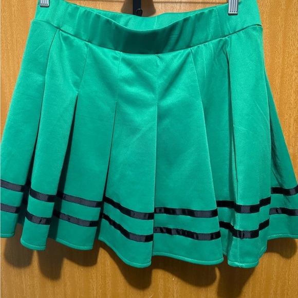 St. Patrick Spencer's Skirt - Picture 4 of 10